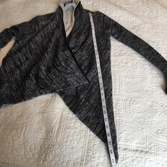Akira Chicago Black Label Open Sweater/Cardigan. - Picture 6 of 8